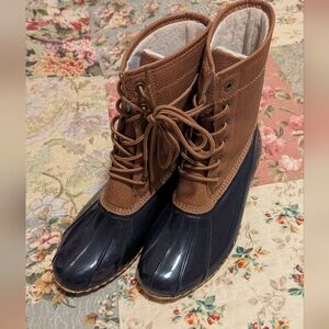 JBU Duck Boots women's size 10 Maplewood Rain Snow Waterproof